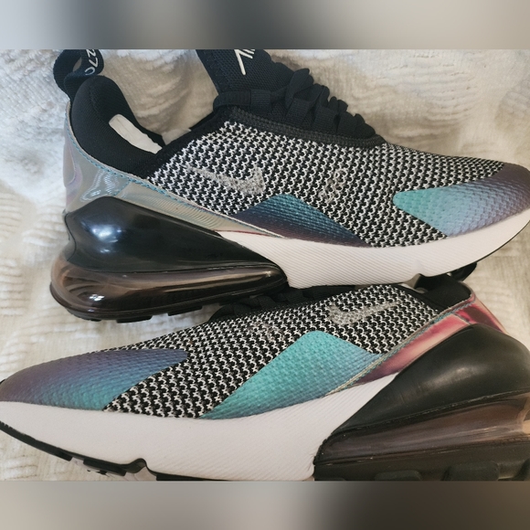 Nike Air Max 270 Custom! NEW - Picture 5 of 9